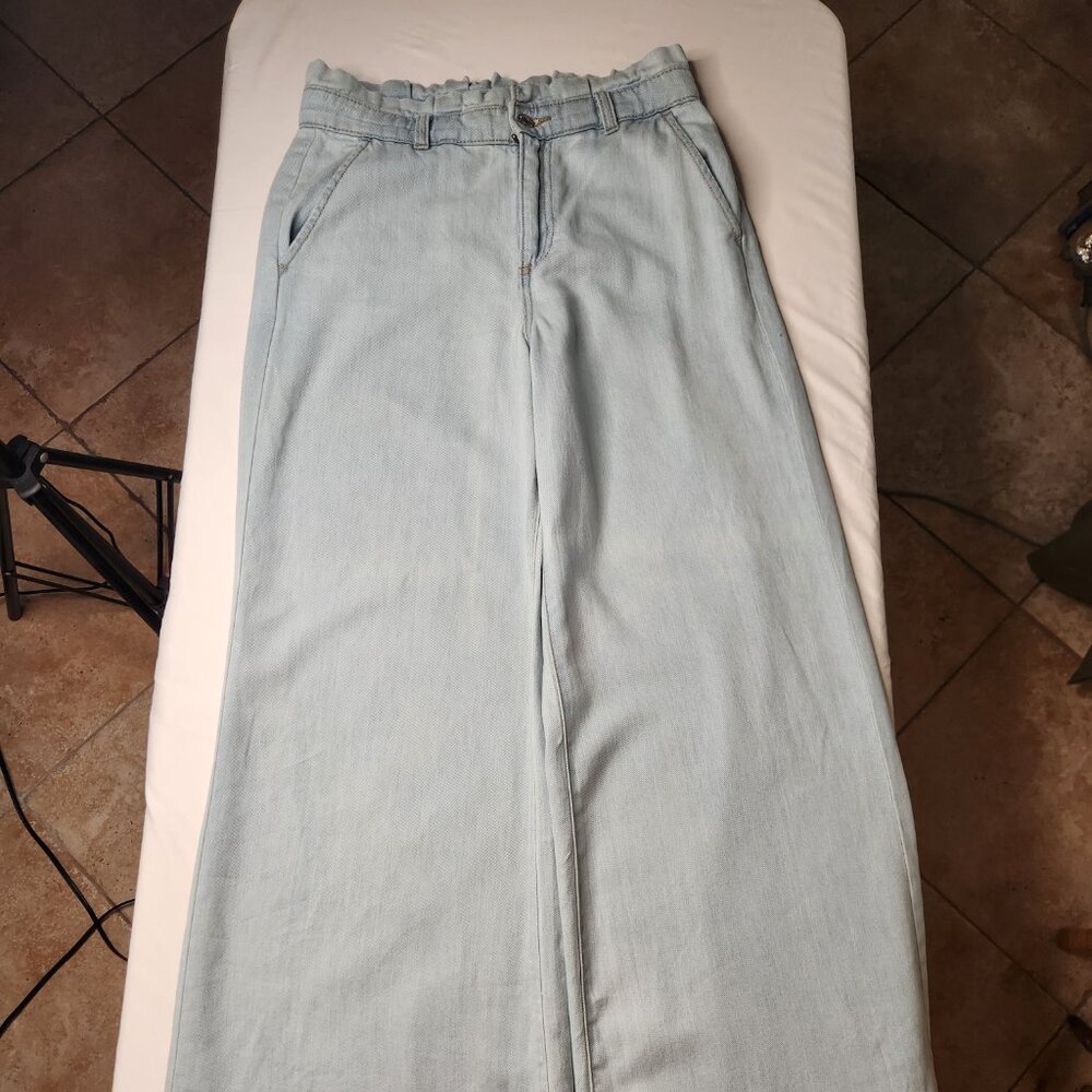 Banana Republic High-Rise Wide Leg Jeans - Picture 3 of 5